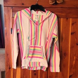 Pull over hooded shirt